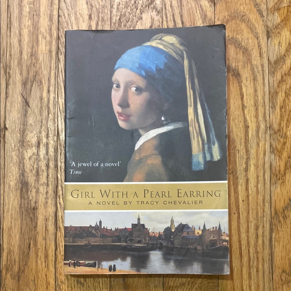 Girl With a Pearl Earring Book